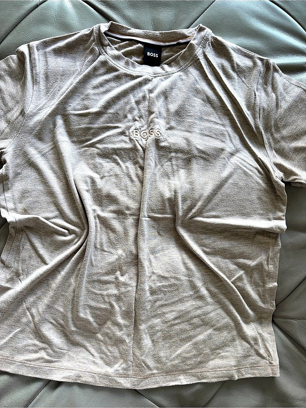 BOSS Short Sleeve Logo Tee in Gray Like New